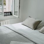Rent 5 bedroom apartment of 101 m² in Paris