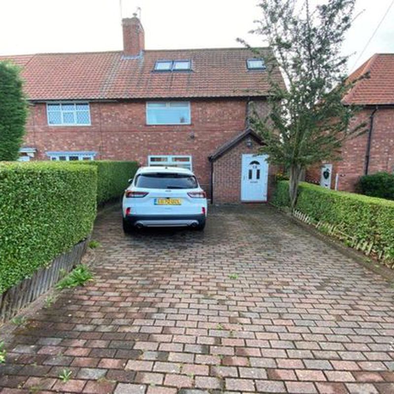 Semi-detached house to rent in Winster Close, Beeston NG9 Lenton Abbey