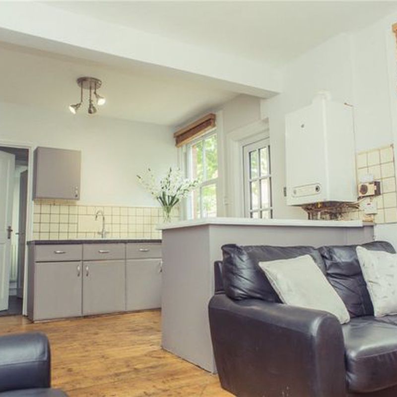 Detached house to rent in Leas Road, Guildford, Surrey GU1