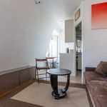Rent 1 bedroom apartment of 20 m² in Paris 3e Arrondissement