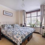 Rent 1 bedroom flat in Ashtead
