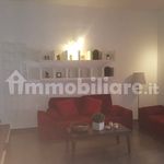 Rent 2 bedroom apartment of 75 m² in Syracuse