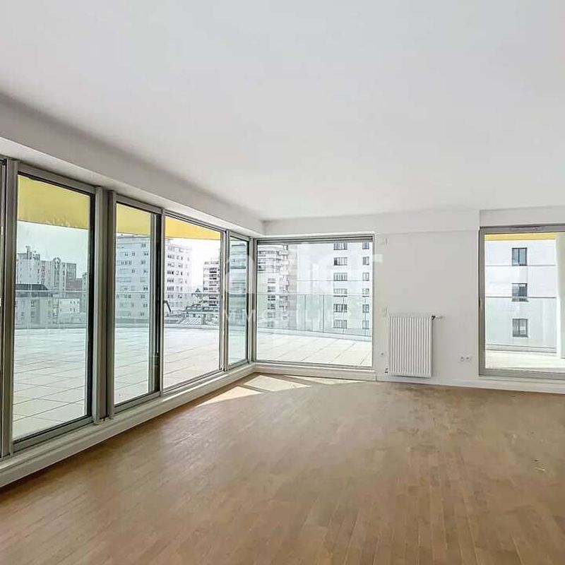 Location appartement 4 pièces 126 m² Suresnes (92150)