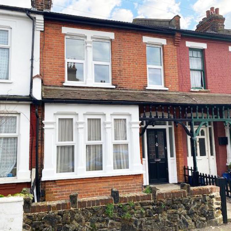 3 bedroom terraced house to rent Southchurch
