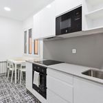 Rent 4 bedroom apartment of 123 m² in Barcelona