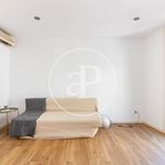 Rent 1 bedroom apartment of 56 m² in barcelona