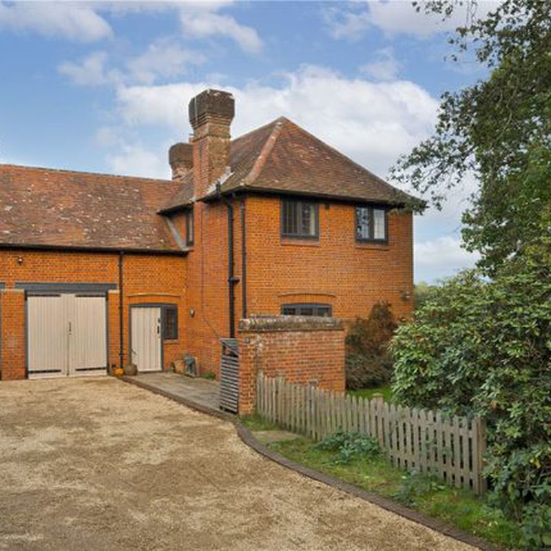 Semi-detached house to rent in Hammondswood Cottages, Hammondswood Road, Frensham, Farnham GU10 Spreakley