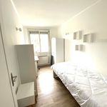 Appartement de 81 m² avec 1 chambre(s) en location à Marseille