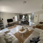 Rent 4 bedroom house of 430 m² in İzmir