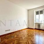 Affitto 2 camera appartamento di 65 m² in Milano