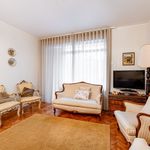 Rent 4 bedroom house of 150 m² in Porto