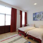 Rent a room of 90 m² in Sint-Jans-Molenbeek
