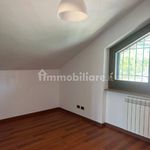 Affitto 5 camera casa di 179 m² in Frosinone