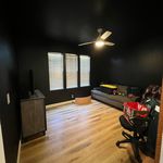 Rent 4 bedroom apartment of 247 m² in Anaheim