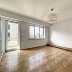 Rent 3 bedroom apartment of 186 m² in Ixelles