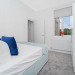 Rent 4 bedroom house in Salford