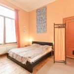 Huur 1 slaapkamer appartement van 65 m² in Saint-Josse-ten-Noode