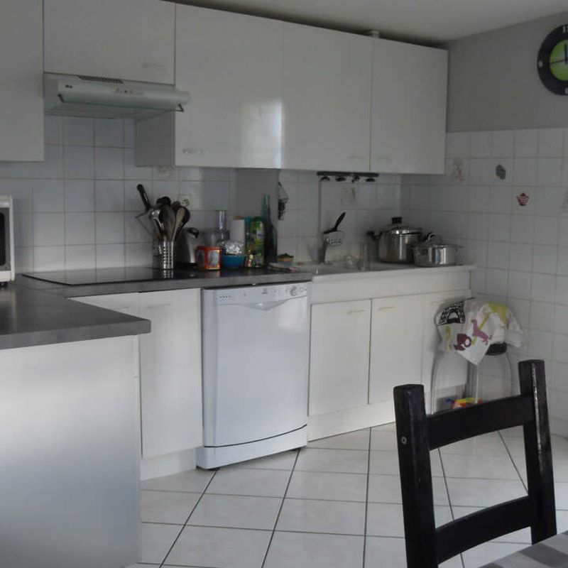 Location appartement 4 pièces 100 m² Genas (69740)