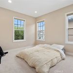 Rent 4 bedroom apartment of 270 m² in Newport Coast