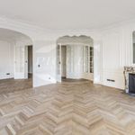 Rent 5 bedroom apartment of 269 m² in Paris