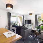 Rent 3 bedroom flat in Torquay