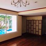 Rent 6 bedroom house of 500 m² in Khlong Tan Nuea