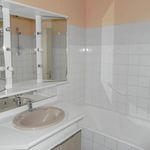 Rent 3 bedroom apartment of 64 m² in Millau