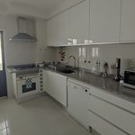 Rent 2 bedroom apartment of 90 m² in Portimão