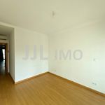 Rent 4 bedroom apartment of 145 m² in Loures