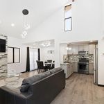 Rent 2 bedroom apartment of 88 m² in Indio