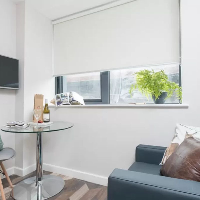 Compact 1-bedroom Apartment Sedgley Park