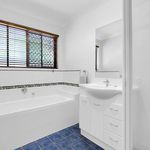Rent 5 bedroom apartment in Gold Coast