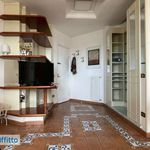 Affitto 2 camera appartamento di 65 m² in Napoli