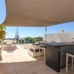 Rent 4 bedroom house of 286 m² in Marbella