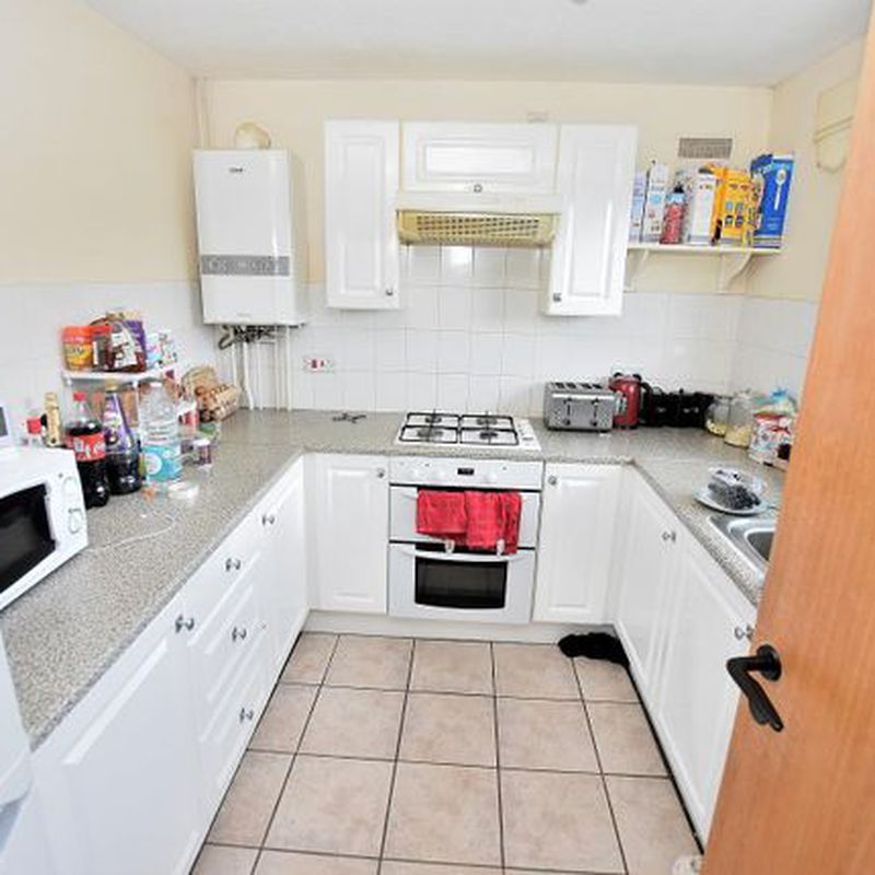 Flat to rent in Pagham Close, Pendeford, Wolverhampton WV9