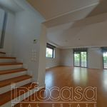 Rent 3 bedroom house of 385 m² in Vrilissia