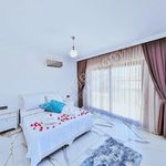 Rent 5 bedroom house of 160 m² in Antalya