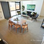 Rent 2 bedroom apartment in Oakland