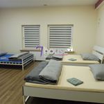 Wynajmij 5 sypialnię apartament z 35 m² w Miedary