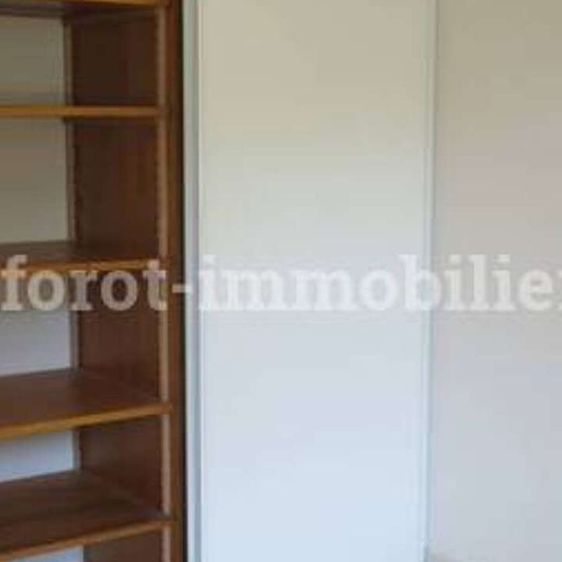 Location appartement 78 m² Lamastre (07270)