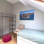 Rent a room of 100 m² in Bruxelles