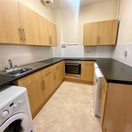Rent 2 bedroom apartment in Farnham