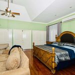 Rent 6 bedroom house in Kingston