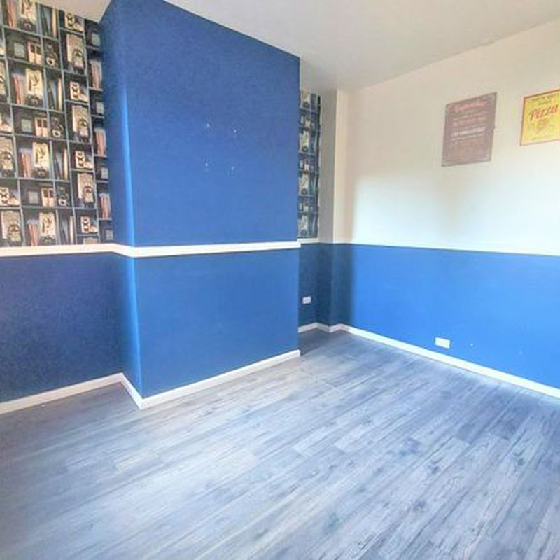 Room to rent in Lichfield Road, Walsall WS4 Ryecroft