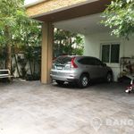 Rent 5 bedroom house of 400 m² in Bangkok