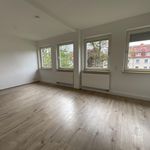 Miete 4 Schlafzimmer wohnung von 89 m² in Wilhelmshaven