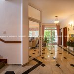 Rent 8 bedroom house of 464 m² in Colombo