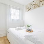 Rent 2 bedroom apartment of 29 m² in Paris