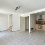 Rent 3 bedroom house of 69 m² in Sénas