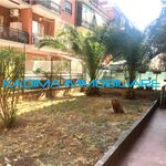 Rent 2 bedroom apartment of 100 m² in Roma